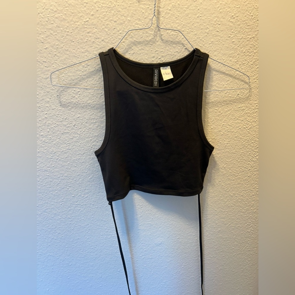 H&M black tie up crop top
